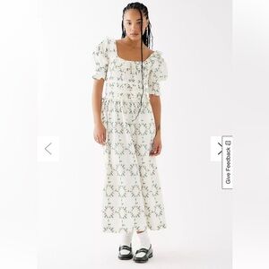 Elegant Floral Maxi Dress in Cream